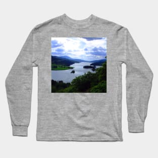 Queen’s View II Long Sleeve T-Shirt